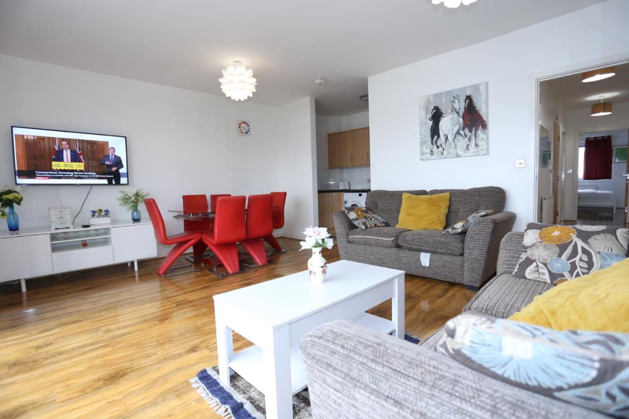 Lovely 2 Bed 2 Toilet Hill House River View Apartment Londra Dış mekan fotoğraf